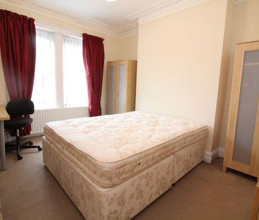 5 bedroom terraced house to rent - Photo 3