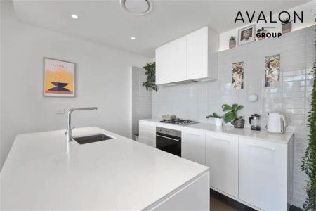 517/8 Bank Street, West End QLD 4101 - Photo 3