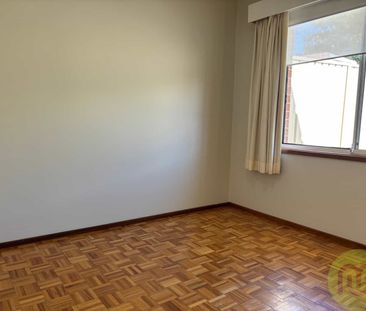 Lovely three-bedroom home in sought after location! - Photo 3