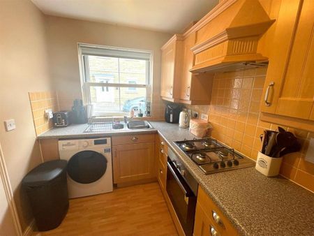 2 bedroom terraced house to rent - Photo 3