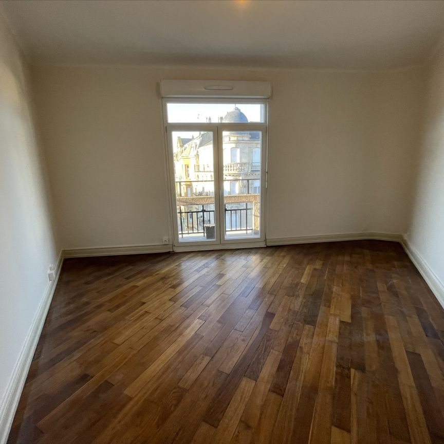 Location Appartement 3 pièces 79m² - Photo 1