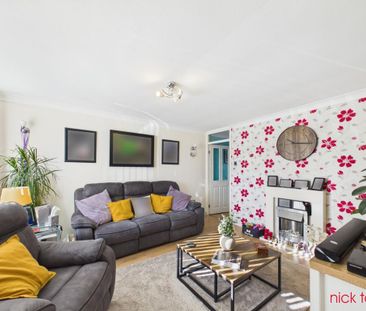 3 bedroom detached house to rent - Photo 1