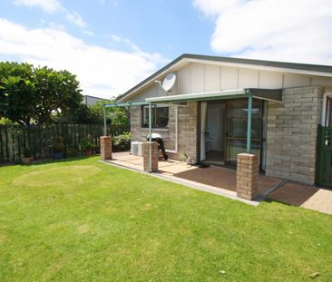 13A Karamu Street, Strandon - Photo 2