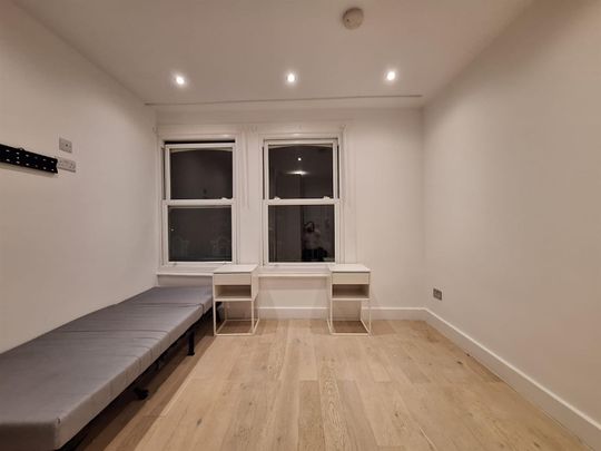 Junction Road, London N19 - Photo 1