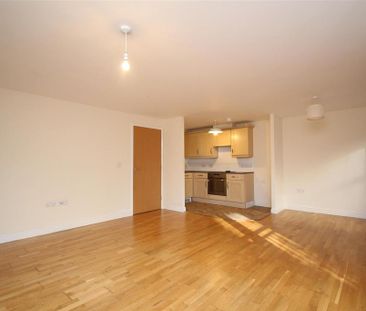 2 bedroom flat to rent - Photo 6