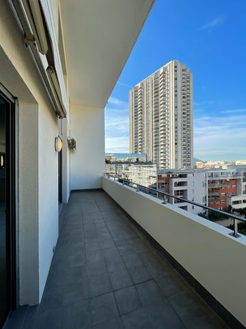 Location Duplex T3 92m² Terrasse Parking 13008 Prado - Photo 2