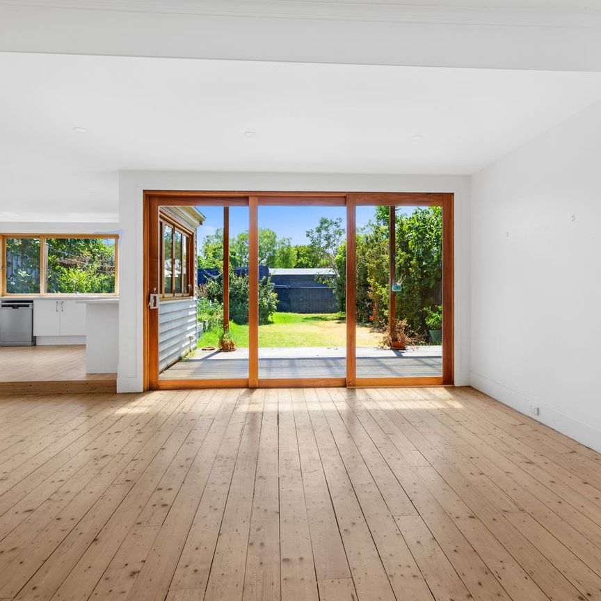 Family Home in Vibrant West Footscray - Photo 1
