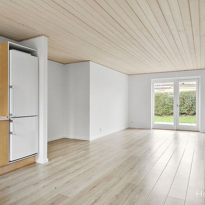 Attraktiv lejebolig i Fraugde, med gratis parkering og familievenligt - Photo 1