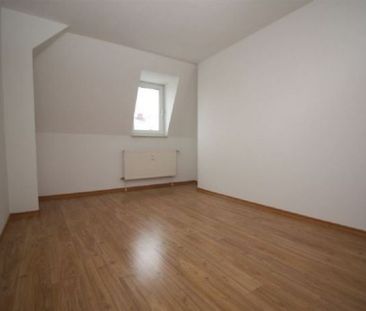 Helle Dachgeschoßwohnung mit Balkon in ruhiger Stadtrandlage!! - Photo 1