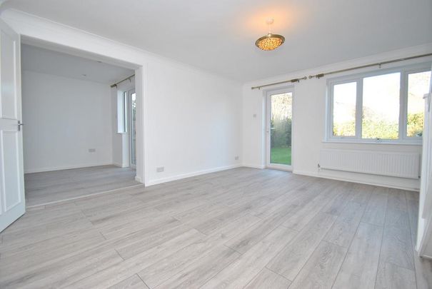 3 bedroom semi-detached house to rent - Photo 1