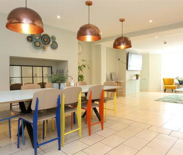 Studio to rent - Photo 2