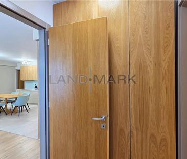 DE INCHIRIAT Apartament superb 3 camere, 2 bai, mobilat, Monarh Tower - Photo 5