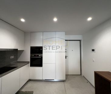 2 room luxury Duplex for rent in Vila Nova de Gaia, Portugal - Photo 4