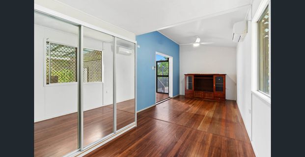 Spacious & Stylish Family Home with Pool, Deck & Multiple Living Areas - Photo 1