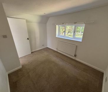 2 bedroom bungalow to rent - Photo 3