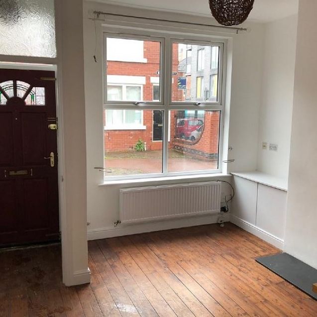 2 Bedroom Terraced To Let - Photo 1