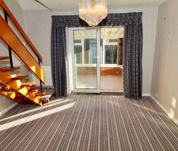 Marland Hill Road, Rochdale, OL11 - Photo 3