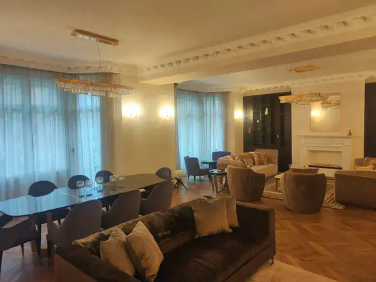 4 bedroom flat to rent - Photo 1