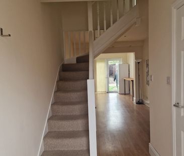 2 Bed Semi-Detached House, Holdenhurst Road, BS15 - Photo 5