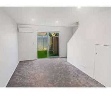 Nearly NEW! WHITEWARE INCLUDED! - Photo 1