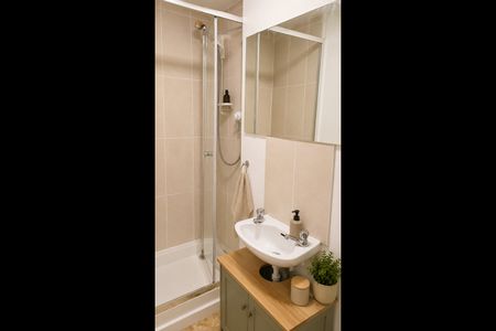 1 Bed Flat, Springwell Place, EH11 - Photo 2