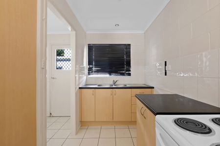 Perfect, quiet location, Close to all amenities - Photo 4