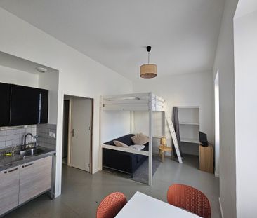 Location Appartement 1 pièce 21m² CHAMBERY 73000 - Photo 1