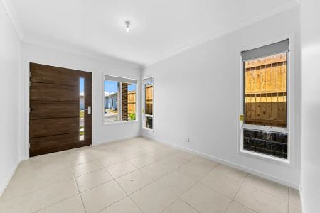 “BRAND NEW HOME - Modern, Low Maintenance, Convenient Living!” - Photo 4