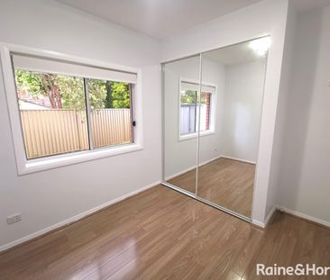 2 Bedrooms Granny Flat In The Heart of Carlingford - Photo 2