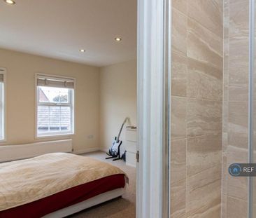 3 bedroom terraced house to rent - Photo 6