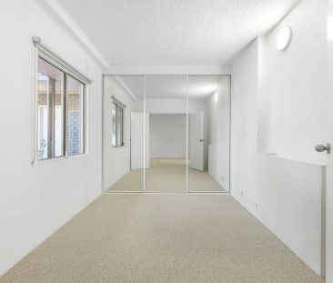 Meticulously kept apartment offers private living in convenient loc... - Photo 1