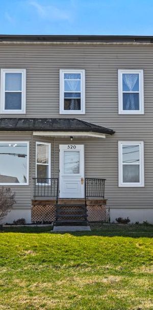 Logement à louer 4 1/2 + rangement sous-sol - Photo 1