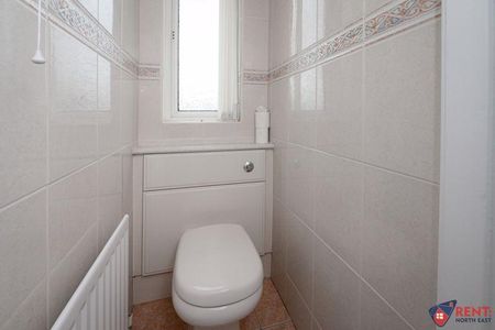 3 bedroom semi-detached house to rent - Photo 2