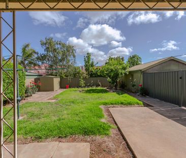 CHARMING 2 BEDROOM STONE FRONTED HOME IN GREAT LOCATION - Photo 6