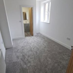 Market Street, Oakengates (B) - £725 pcm - Photo 2