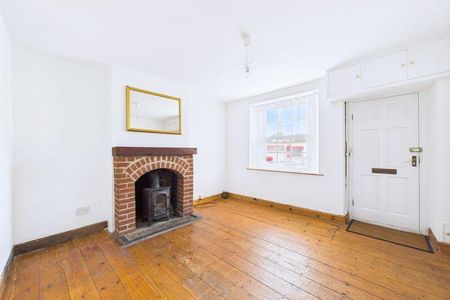 2 bedroom semi-detached house to rent - Photo 4