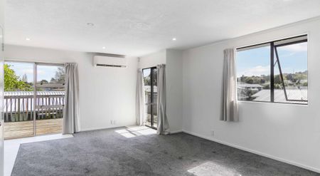 Papakura living! - Photo 3