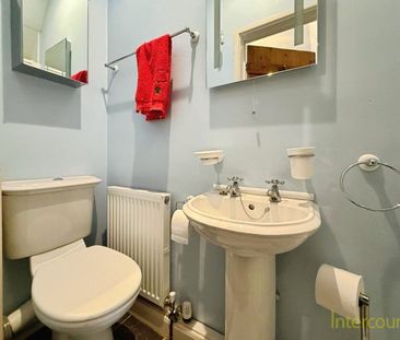 Church Path, CB11, Saffron Walden - Photo 2