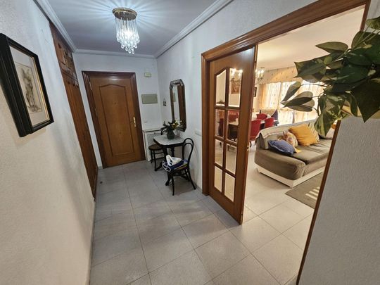 Piso de alquiler en Navarra, Hospital - Plaza del Real - Photo 1