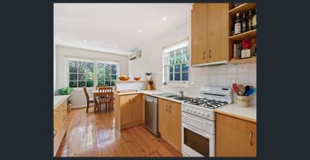 Spacious Three Bedroom Home. - Photo 3