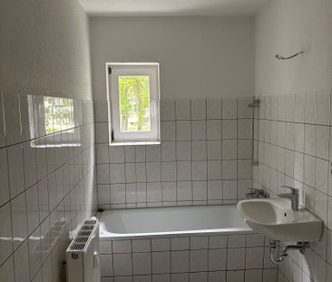 Gemütlich und grün: 2-Zimmer-Wohnung mit Badewanne - Foto 1