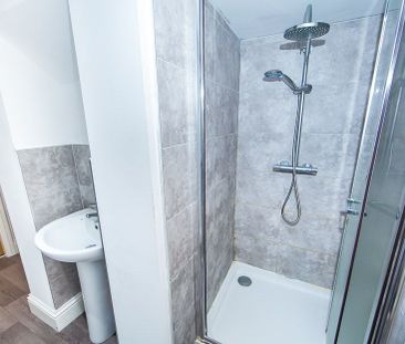 Burchett Grove, Woodhouse, Leeds - Photo 6
