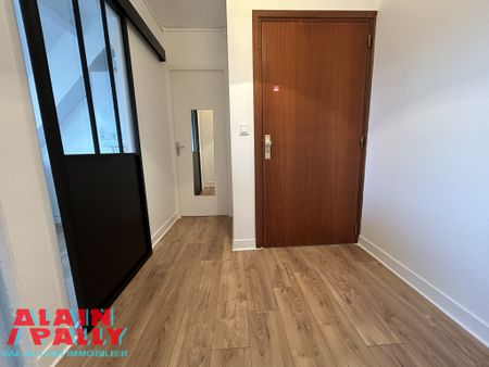 Location Appartement 2 pièces 31m² CHATEAUDUN 28200 - Photo 3