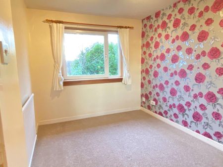 2 bedroom semi-detached house to rent - Photo 3