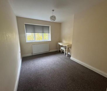 3 bedroom semi-detached house to rent - Photo 6