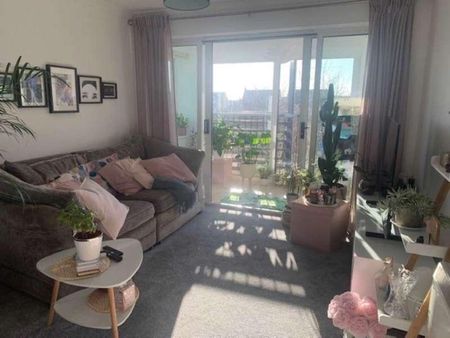 Thornhill Close, Carterton, OX18 - Photo 2