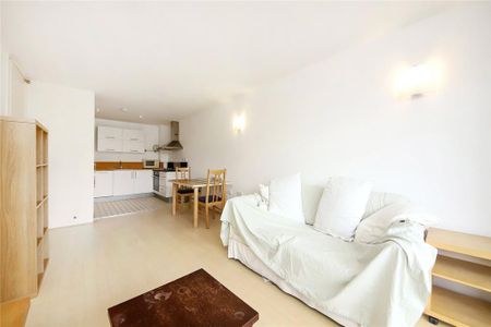 1 bedroom flat to rent - Photo 2