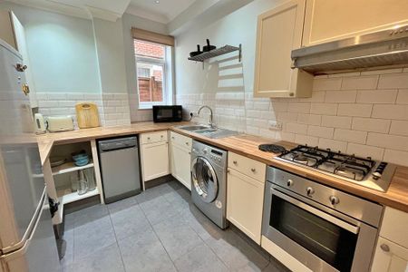 2 bedroom flat to rent - Photo 5