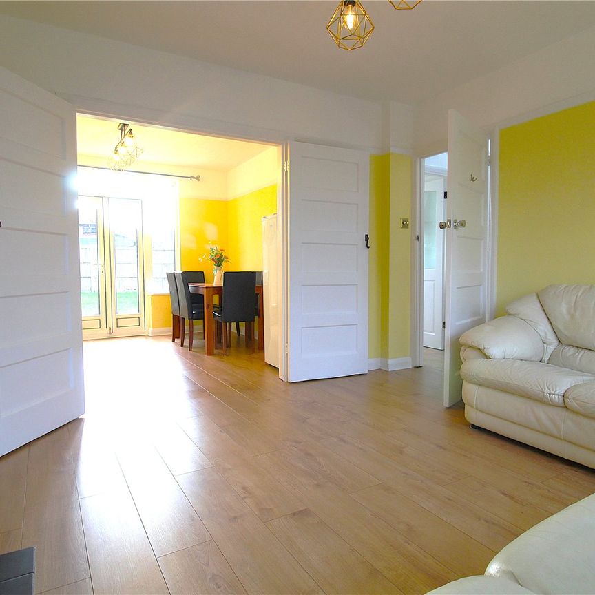 Penn Close, Greenford, UB6 9NS - Photo 1