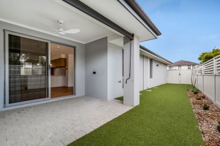 WOW - WHAT A SHOW STOPPER!!! Rossmoyne High School Zone!!! - Photo 5